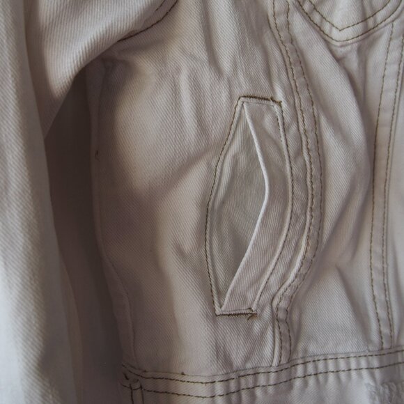 Forever 21 Distressed White Cropped Denim Jacket, Long sleeved, Size L - Picture 15 of 16
